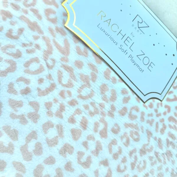 Rachael Zoe- Alfombra de juego para bebés animal print