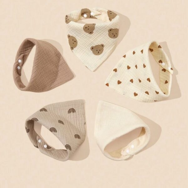 Set de 5 baberos triangulares para bebé de algodón puro – diseño ositos, corazones y arcoíris