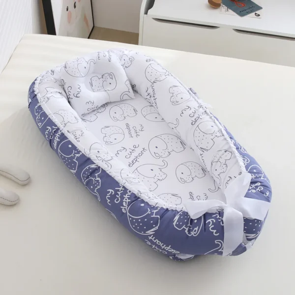 Tumbona o Nido Portátil para Bebé de 0-24 meses, 100% algodón - con Estampado de Elefantes Azul (85x50 cm)