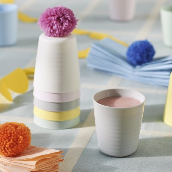Vasos infantiles  de plástico de colores surtidos – resistentes y fáciles de sujetar, paquete de 6